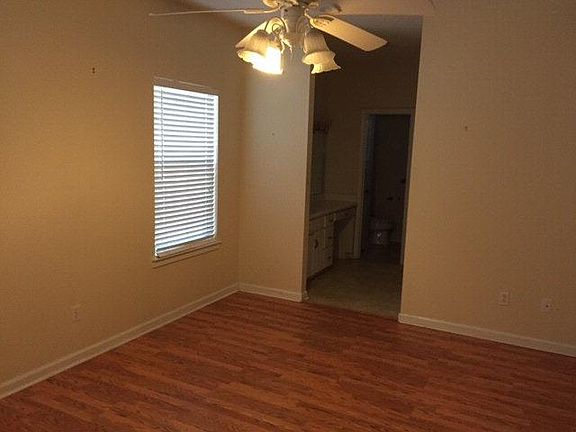 4th image of 201 Cumberland Dr