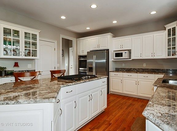 5th image of 3N840 Emily Dickinson Ln