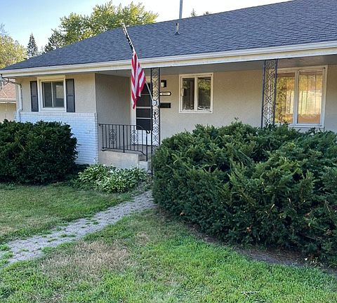 2nd image of 4221 Valley View Rd #4221