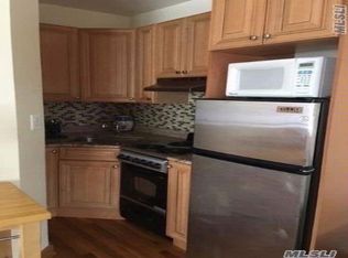 8924 83rd Ave, Glendale, NY 11385