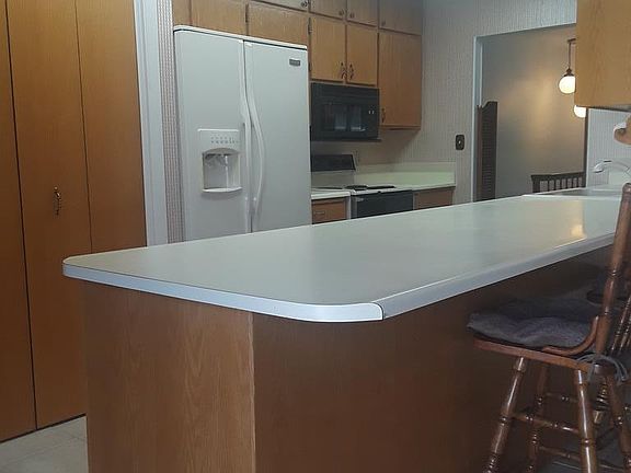 2nd image of 1465 Three Fountains Dr