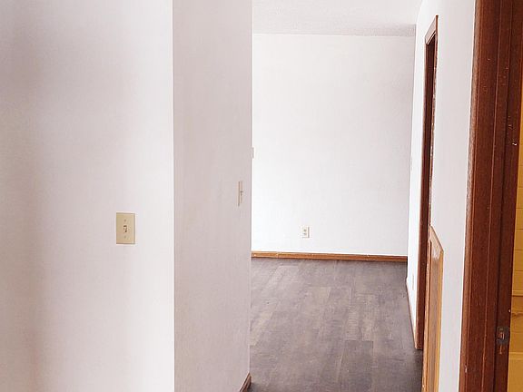 5th image of 222 6th St SW #8