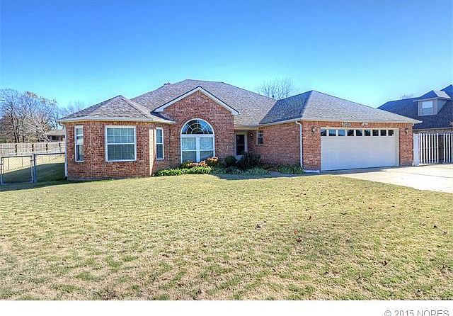 1st image of 2608 Westwood Dr