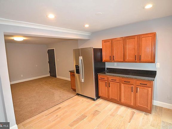 3rd image of 1679 W 301st 301 Washington #301