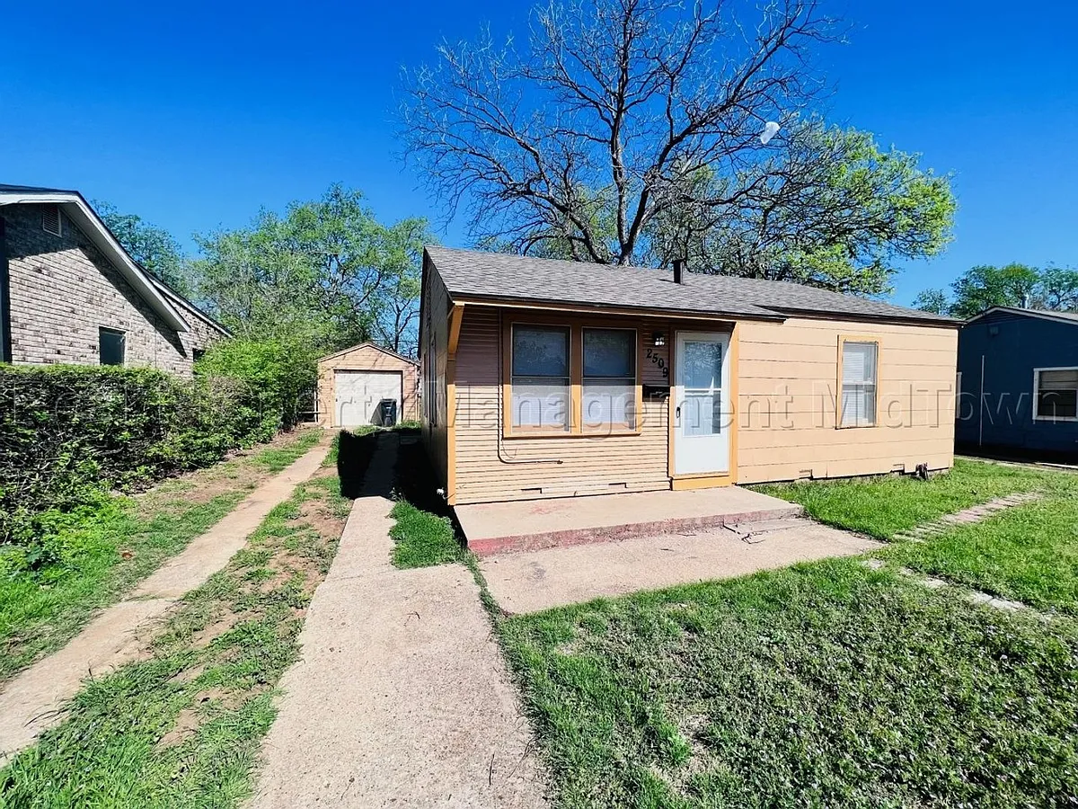 Building Photo - 2509 Spiller St