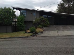 3907 R Ave, Anacortes, WA 98221