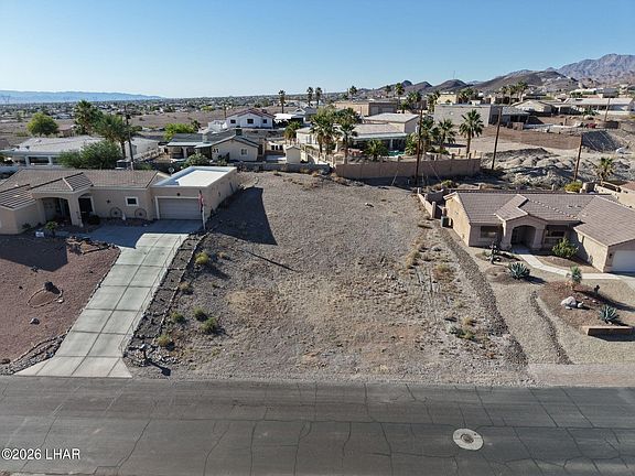 3rd image of 4031 Blackhawk Dr