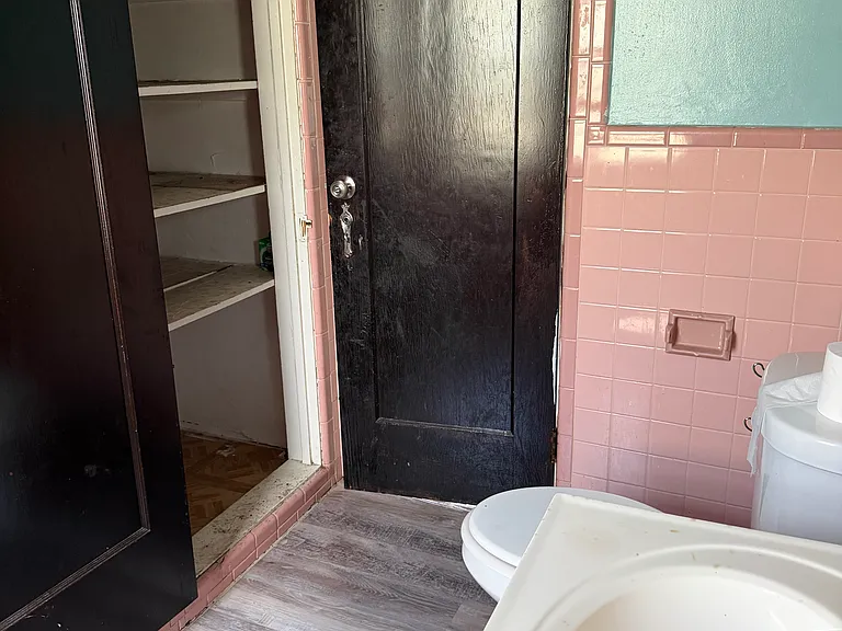 563 Doat St #2 — Photo 4
