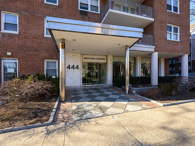 444 Bedford St #5G — Photo 11