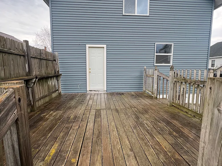 2304 Monroe St — Photo 6