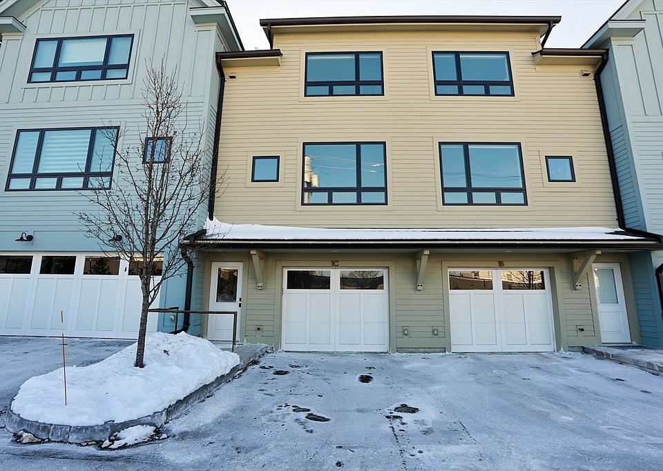 1st image of 10 Hawley St #1C