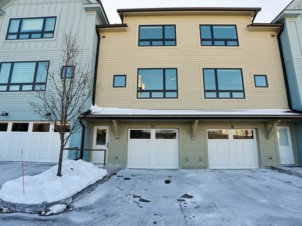 10 Hawley St #1C, Northampton, MA 01060