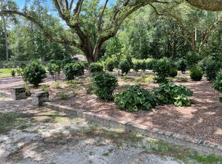 102 W Walker Dr, Summerville, SC 29483