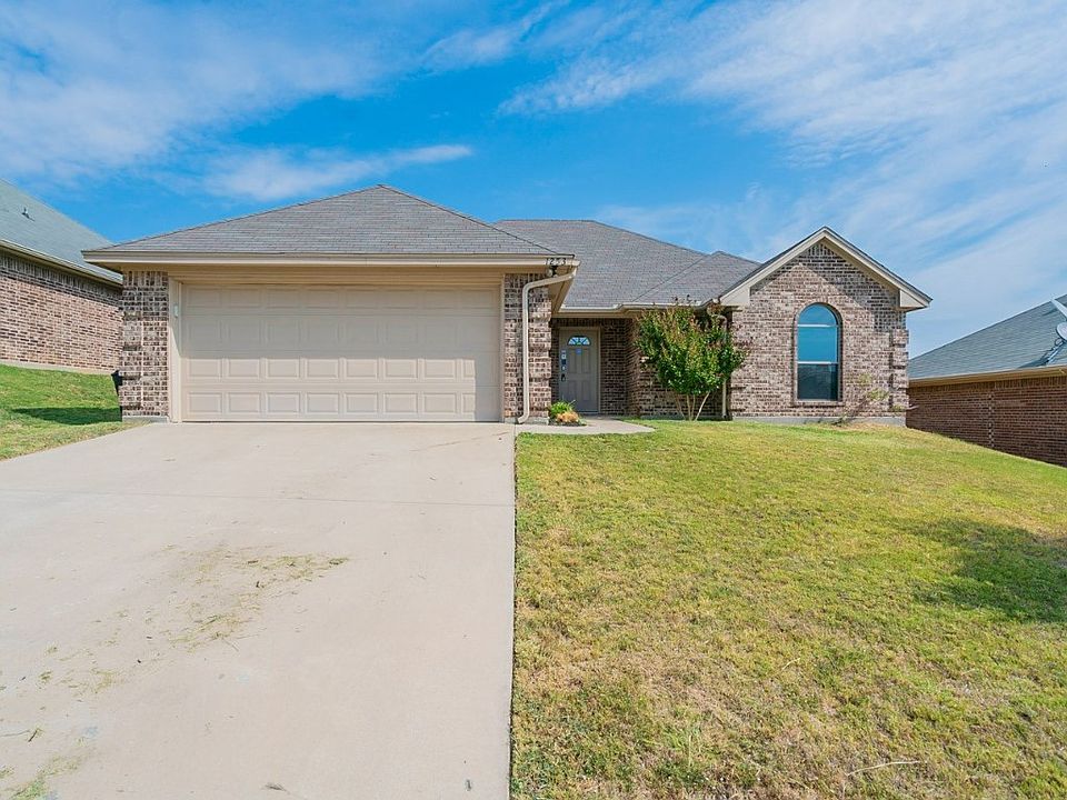 1253 Newcastle Dr, Weatherford, TX 76086 Zillow