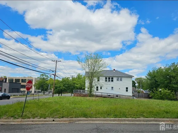 115 Stelton Rd, Piscataway, NJ 08854