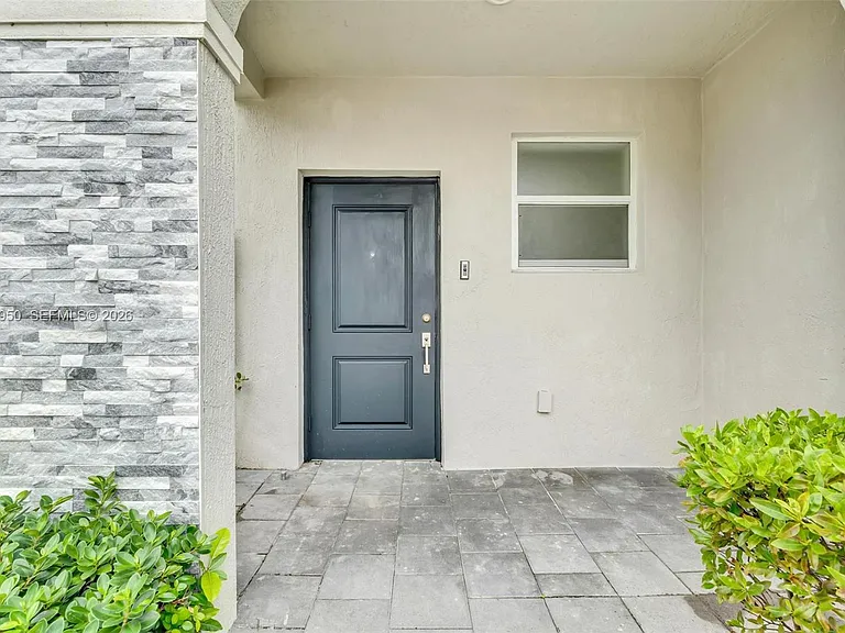 1791 SE 27th Ter #1791 — Photo 3