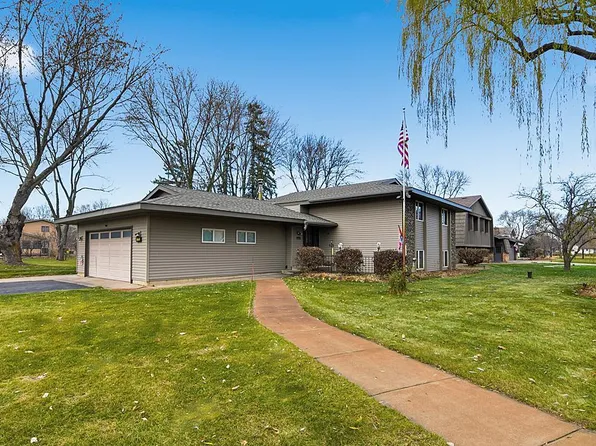 1773 Wildwood Rd, Saint Cloud, MN 56303