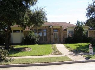 913 E Cannady Cir, Cedar Hill, TX 75104
