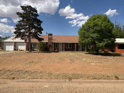 916 16th St, Seagraves, TX, 79359