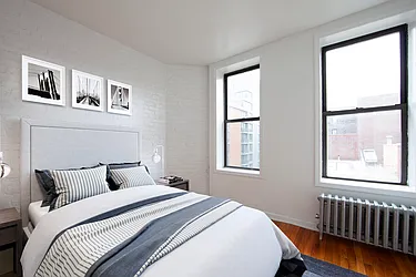 Rented by R New York