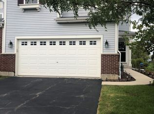 1485 Yosemite Cir, Crystal Lake, IL 60014
