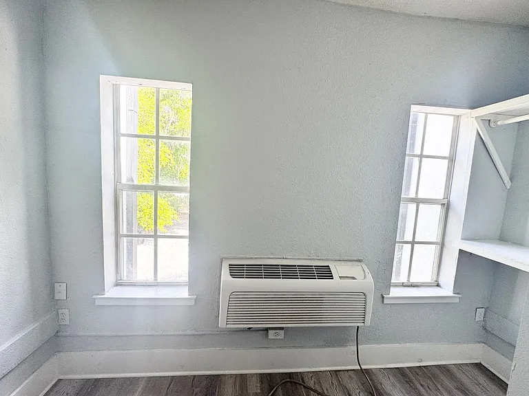 704 Cordova Dr #6 — Photo 15