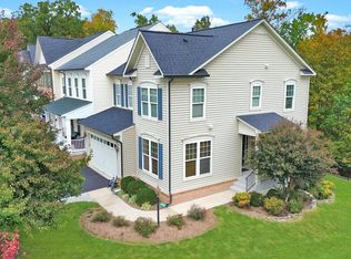 12020 Lake Dorian Dr, Bristow, VA 20136