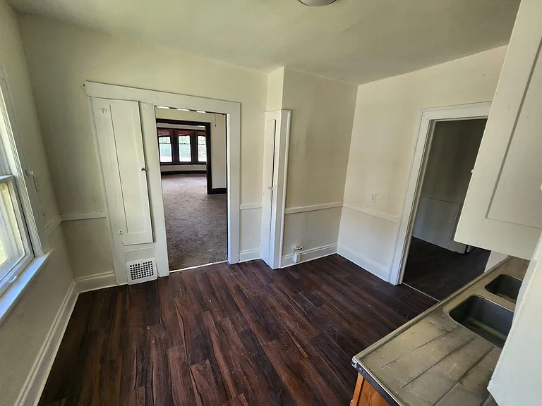 856 Linn Dr #2 — Photo 5