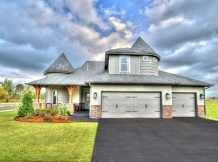 3913 NW 165th Cir, Edmond, OK 73012