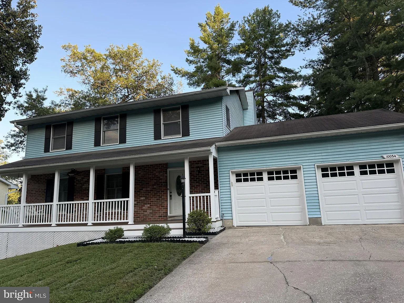 4 bed, 3.5 bath, 2652 sqft, $3,400 — Photo 1