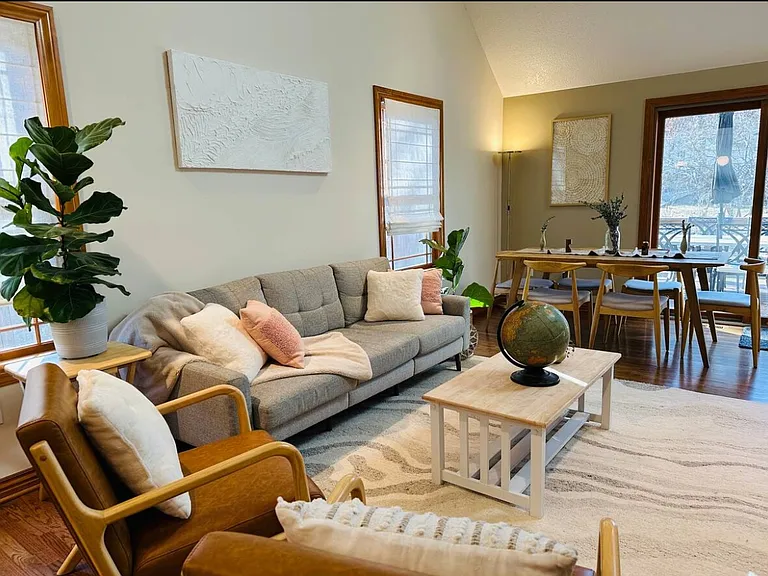 4448 Rainbow Blvd — Photo 4