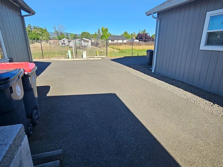 171 Mellecker Way — Photo 38