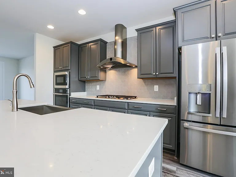 6722 Upland Manor Dr — Photo 8