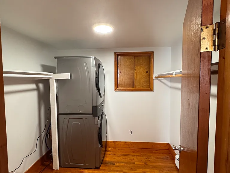 315 Devoe St #BASEMENT — Photo 11