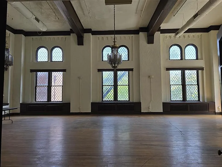 Kinston Hotel Apartments — Photo 11