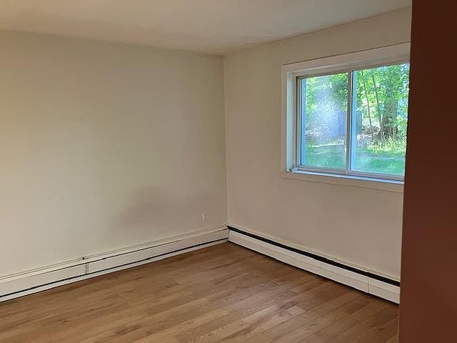 2nd image of 38 Jacqueline Rd APT A