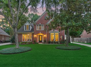 102 N Floral Leaf Cir, Spring, TX 77381