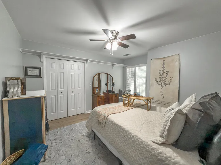 202 Gibbon Ct — Photo 10