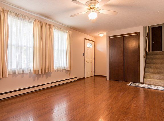 3rd image of 2462 Wedgewood Dr