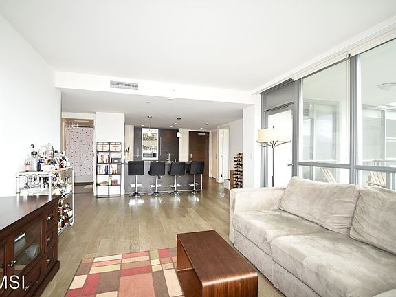 4th image of 420 Mission Bay Blvd N Unit 605