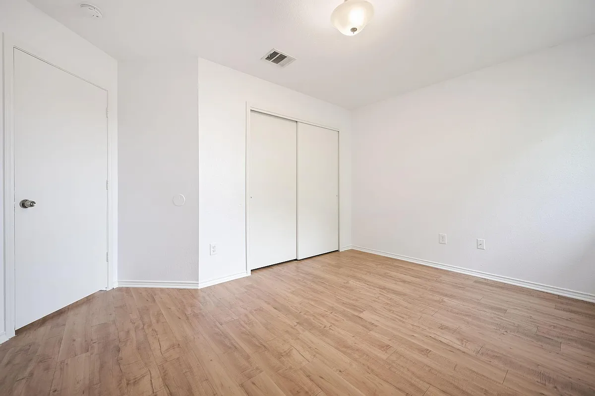 Building Photo - 5600 Victory Gallop Dr