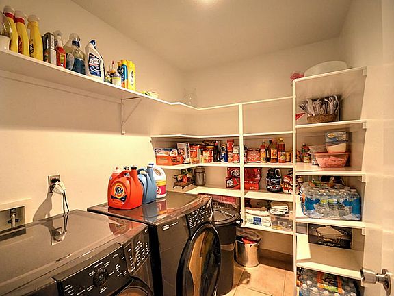 5th image of 262 Wentworth Park Dr