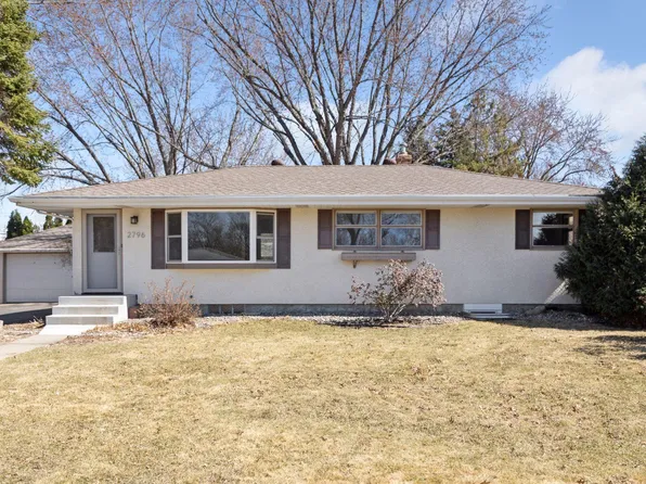 2796 Galtier St, Roseville, MN 55113