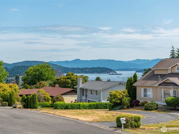 3802 N Avenue, Anacortes, WA 98221