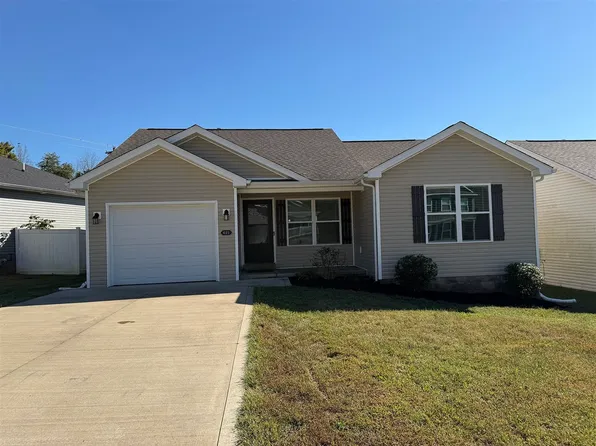 621 Cherry Blossom Rd, Bowling Green, KY 42101