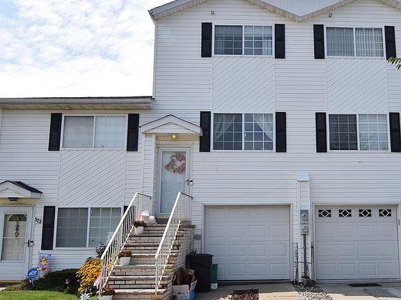 2nd image of 521 Medina St