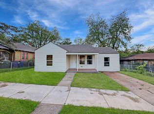 1226 S 1st St, Chickasha, OK 73018
