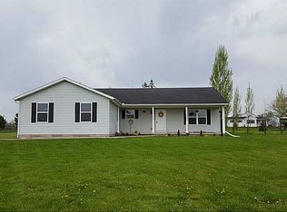 1785 E County Line Rd, Springfield, OH 45502