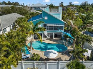 1001 Crescent St, Sarasota, FL 34242