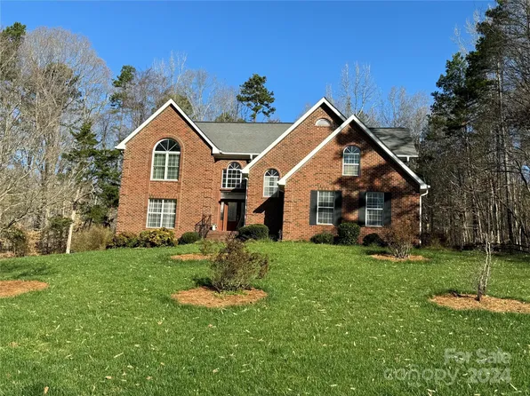 9535 Edwards Pl, Mint Hill, NC 28227